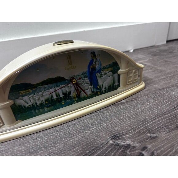 Vintage Religious Clock Featuring Jesus with Flock of Sheep - Picture 4 of 6